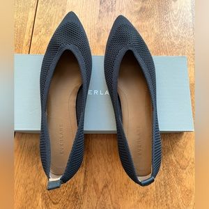 NWOT - Navy Gloveknit Flats